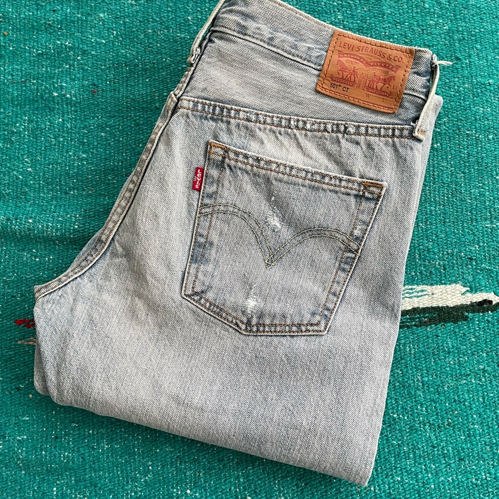 Levi's 501 Button Fly Jeans in Light Wash W27 L34